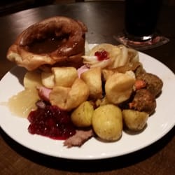 Spread Eagle - The delicious carvery - and I even went easy on the veg!