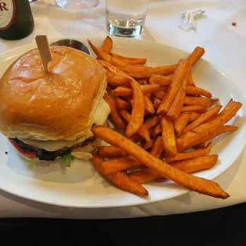 CIRCA at Clarendon - Circa Burger - New American Near Me - Arlington, Virginia CIRCA at Clarendon - Circa Burger - New American Near Me - Arlington, Virginia