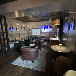 Chief’s Modern Cocktail Parlor