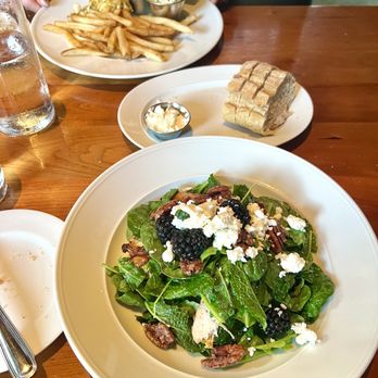 Old Ebbitt Grill - Summer Spring Market Salad (with chicken) and Jumbo Lump Crab Cake - Bars Near Me - Washington, DC, District of Columbia Old Ebbitt Grill - Summer Spring Market Salad (with chicken) and Jumbo Lump Crab Cake - Bars Near Me - Washington, DC, District of Columbia