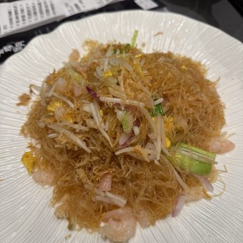 Luna - Chinese Near Me - Markham, Ontario