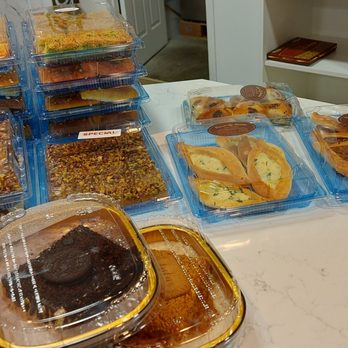 Crown Pastries - Desserts Near Me - Vaughan, Ontario