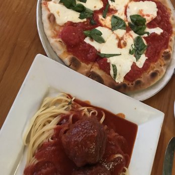 Original Vincent's - Spaghetti and meatballs, personal margarita pizza. - Italian Near Me - New York, New York Original Vincent's - Spaghetti and meatballs, personal margarita pizza. - Italian Near Me - New York, New York