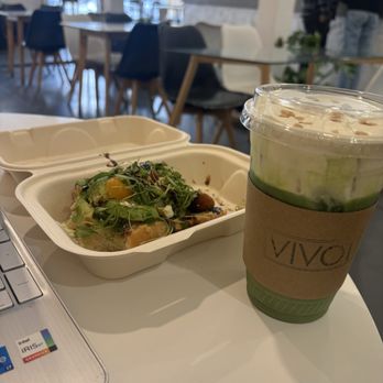 Vivot Craft Cafe - Banana matcha, and avocado toast - Bubble Tea Near Me - Fullerton, California
