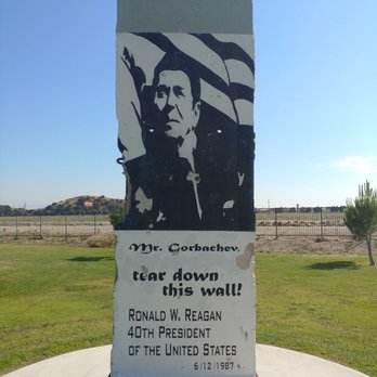 Ronald Reagan Park - Dog Parks Near Me - San Bernardino, California