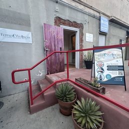 Exterior photo of Fernz Wellness - Los Angeles, California Exterior photo of Fernz Wellness - Los Angeles, California