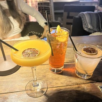 High Rooftop Lounge - drinks - Lounges Near Me - Venice, California High Rooftop Lounge - drinks - Lounges Near Me - Venice, California