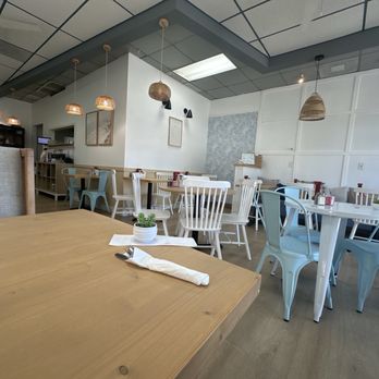 Early Bird - Cute atmosphere very comfortable dining with family feel vibes with 90's r&b playing. - Breakfast & Brunch Near Me - New Port Richey, Florida Early Bird - Cute atmosphere very comfortable dining with family feel vibes with 90's r&b playing. - Breakfast & Brunch Near Me - New Port Richey, Florida