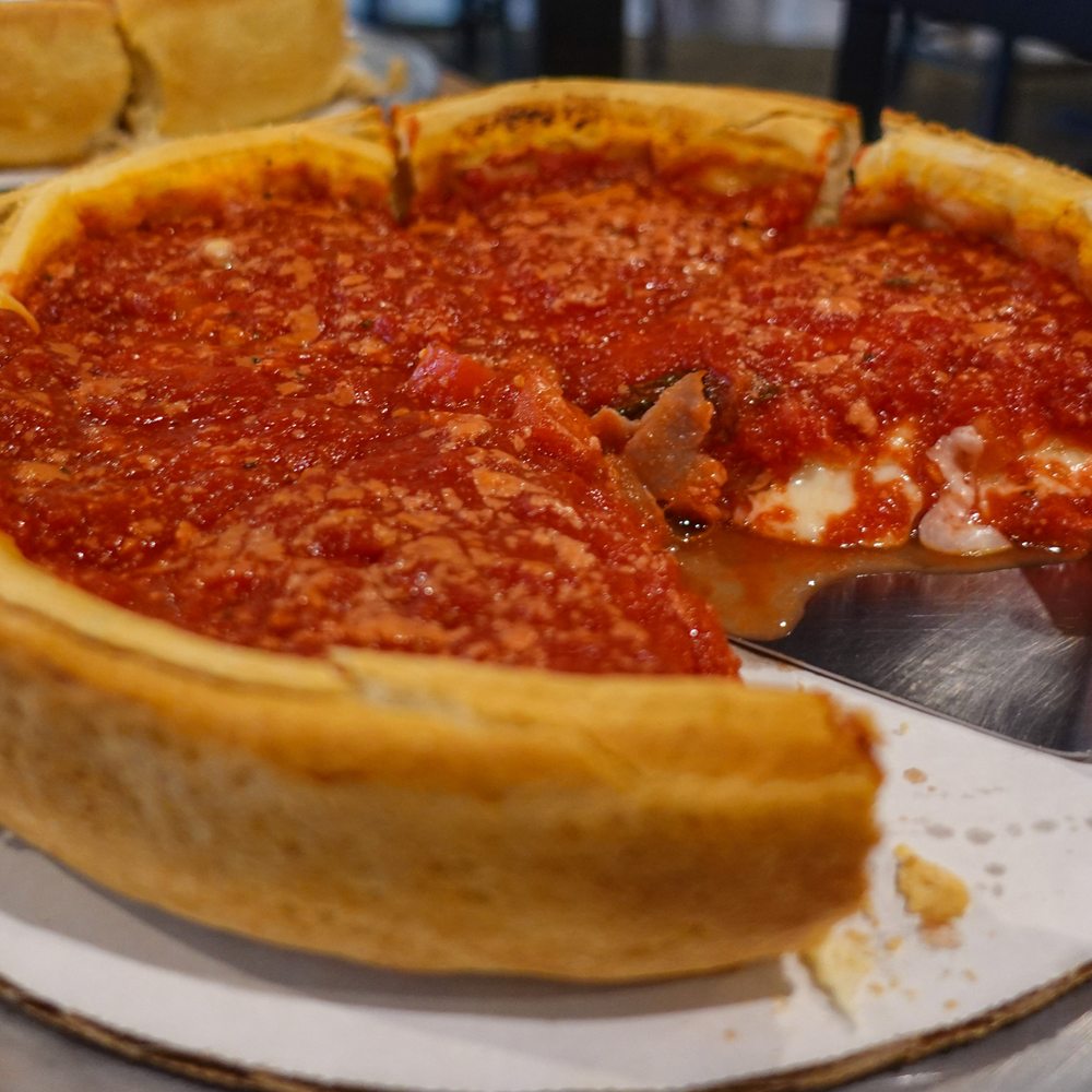 Pizzeria Davlo - Hawaiian Pizza Chicago Style - Pizza Near Me - Omaha, Nebraska