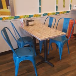 Tropical Smoothie Cafe