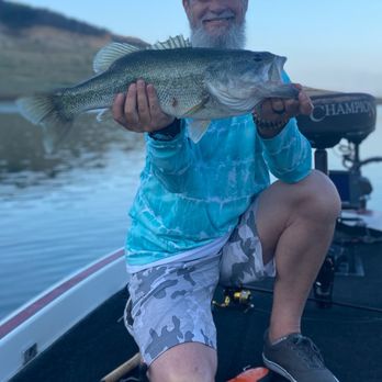 Dave Horst Fishing Guide Service - Boat Charters Near Me - Castaic, California