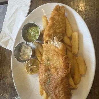 The Sun in Splendour - Fish and chips - Pubs Near Me - London, XGL