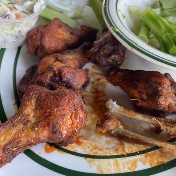 Flanigan's - Weston - Half Rack Baby Back Ribs with a Half Dozen Wings, Hot flavor. So good!!! - American Near Me - Weston, Florida
