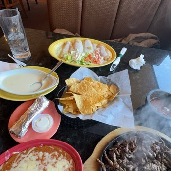 Leon Mexican Cuisine - Mexican Near Me - Greenwood, Indiana