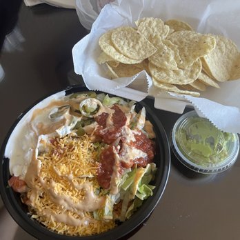 Istanbul Cafe - Veggie burrito bowl chips - Middle Eastern Near Me - New Orleans, Louisiana Istanbul Cafe - Veggie burrito bowl chips - Middle Eastern Near Me - New Orleans, Louisiana