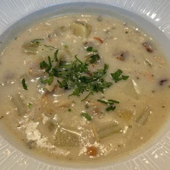 Pasta Moon - Pasta Moon Clam Chowder - Italian Near Me - Half Moon Bay, California