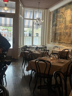 Gina's on Congress by null