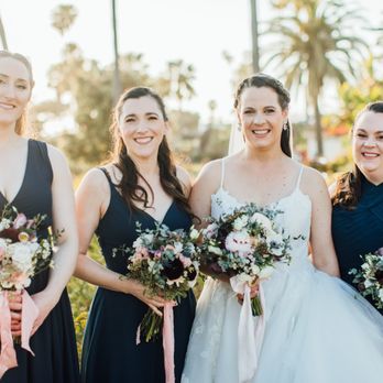 Glowing with Kori - The bridal party.
Photo Credit: Jessica Sofranko Photography - Makeup Artists Near Me Glowing with Kori - The bridal party.
Photo Credit: Jessica Sofranko Photography - Makeup Artists Near Me