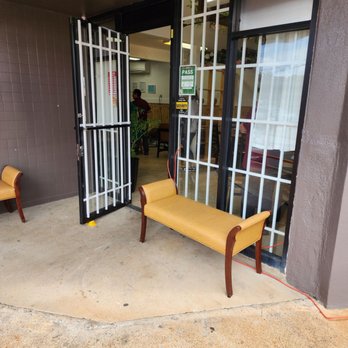 Brok Da Mout - Front door - Thai Near Me - Pearl City, Hawaii Brok Da Mout - Front door - Thai Near Me - Pearl City, Hawaii