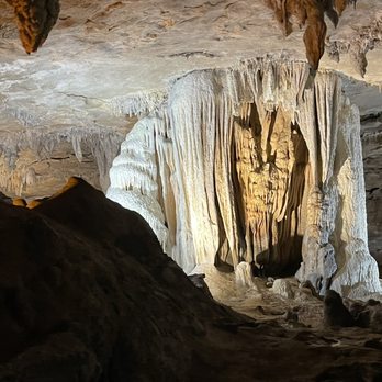 Fantastic Caverns - Historical Tours Near Me - Springfield, Missouri