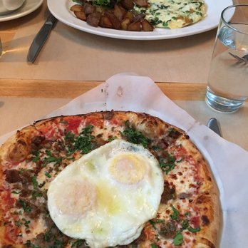 Market St - The breakfast pizza and frittata - Italian Near Me - Rhinebeck, New York