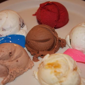 Splendora's Gelato Cafe - from top: black currant, cucumber mint, peaches n cream, amaretto, stracciatella, gianduja - Gelato Near Me - Charlottesville, Virginia Splendora's Gelato Cafe - from top: black currant, cucumber mint, peaches n cream, amaretto, stracciatella, gianduja - Gelato Near Me - Charlottesville, Virginia