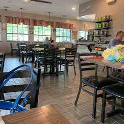 Fiore’s Chill n Grill Cafe