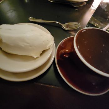 Le Pichet - Chocolate for dessert... so yummy! - French Near Me - Seattle, Washington