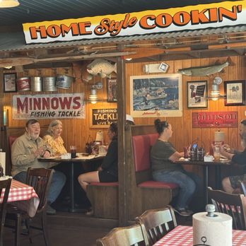 Famous Dave's Bar-B-Que - Barbeque Near Me - Portland, Oregon
