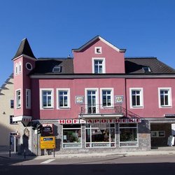 Hof-Apotheke - Historic place too!