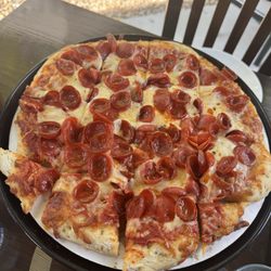 Dog Distilling Company - Pepperoni pizza