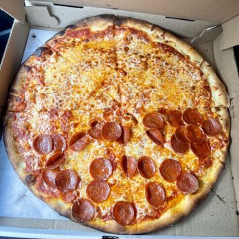 Tabor Pizzeria - Half cheese, half pep - Pizza Near Me - Morris Plains, New Jersey Tabor Pizzeria - Half cheese, half pep - Pizza Near Me - Morris Plains, New Jersey