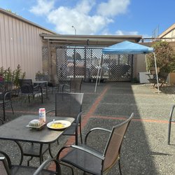 Garden Court Cafe - Patio