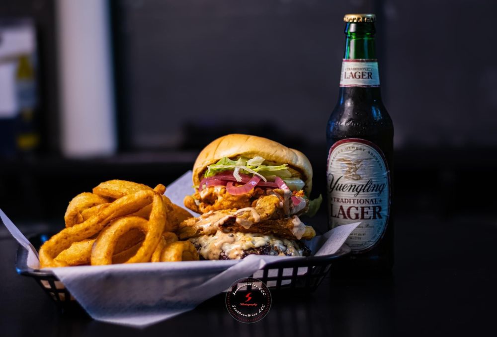 River Peach Bar & Grill