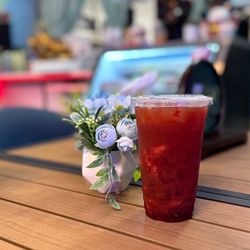King's Tea - Strawberry Fruit Tea - refreshing!  Taste like a strawberry limeade