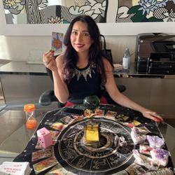 North Beach Psychic - I was hired for a wonderful holiday party.