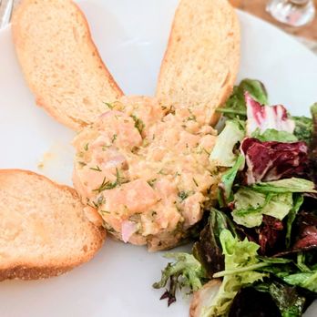Bistro Eloise - French Restaurant - Salmon Tartare - French Near Me - Elmhurst, New York Bistro Eloise - French Restaurant - Salmon Tartare - French Near Me - Elmhurst, New York