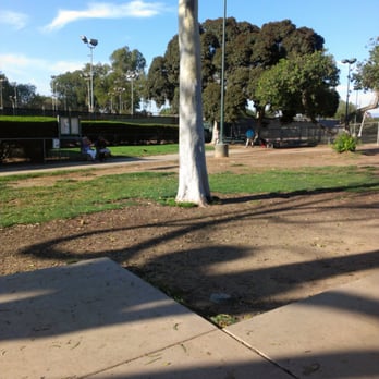 Costa Mesa Bark Park - Lots of dirt on the small dog side - Dog Parks Near Me - Costa Mesa, California Costa Mesa Bark Park - Lots of dirt on the small dog side - Dog Parks Near Me - Costa Mesa, California