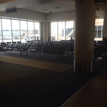 Chattanooga Metropolitan Airport - Plenty of room for seating - Airports Near Me - Chattanooga, Tennessee Chattanooga Metropolitan Airport - Plenty of room for seating - Airports Near Me - Chattanooga, Tennessee