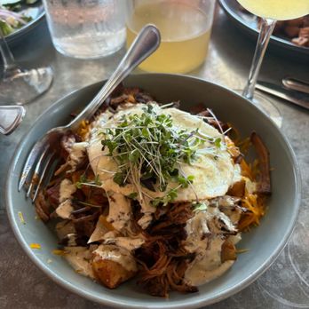 Leeland House - Brisket hash - Restaurants Near Me - Galveston, Texas Leeland House - Brisket hash - Restaurants Near Me - Galveston, Texas