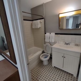 Cape Charles Milestone Lodge - Room 22 Bathroom - Hotels Near Me - Cape Charles, Virginia Cape Charles Milestone Lodge - Room 22 Bathroom - Hotels Near Me - Cape Charles, Virginia