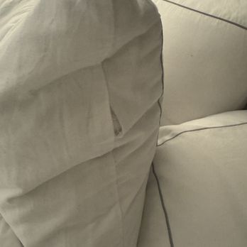 DoubleTree by Hilton Hotel Claremont - Hole in pillow case - Hotels Near Me - Claremont, California
