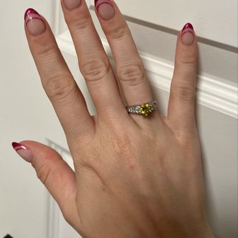 Trendy Nails & Lash - Eyelash Service Near Me - Denver, Colorado