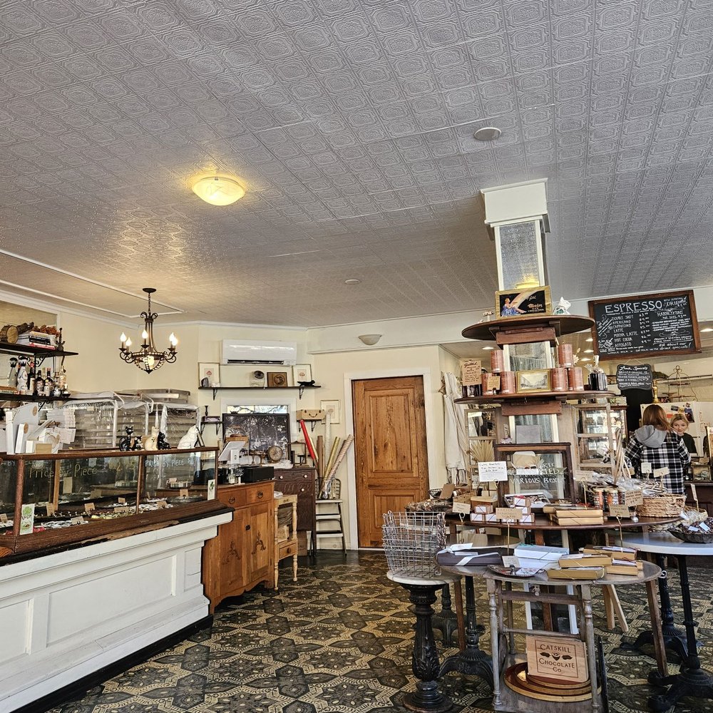 Catskill Chocolate - Interior - Chocolatiers & Shops Near Me - Catskill, New York