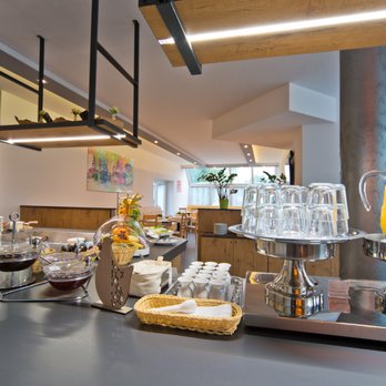 City Hotel Chemnitz - Blick auf unserer leckeres Frühstücksbuffet - Hotels Near Me - Chemnitz, SN