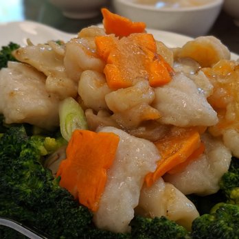 King Chef - Mixed Seafood and Broccoli - Dim Sum Near Me - Quezon City, NCR