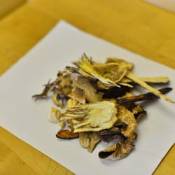 Tai Ji Acupuncture Clinic & Herb - Chinese herbs. Dr. Lee is a professional herbalist.
