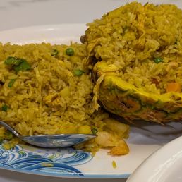 Cashew Nut Pineapple Shrimp Fried Rice Cashew Nut Pineapple Shrimp Fried Rice