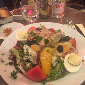 Café George V - Nicoise Salad - Cafes Near Me - Paris, 75