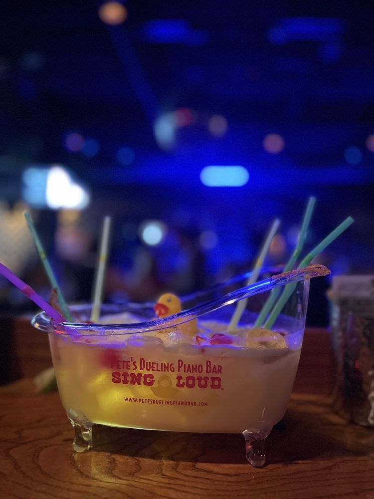 Pete's Dueling Piano Bar
